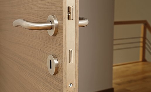 assist-locks-door-lock-repairs-service-image-3